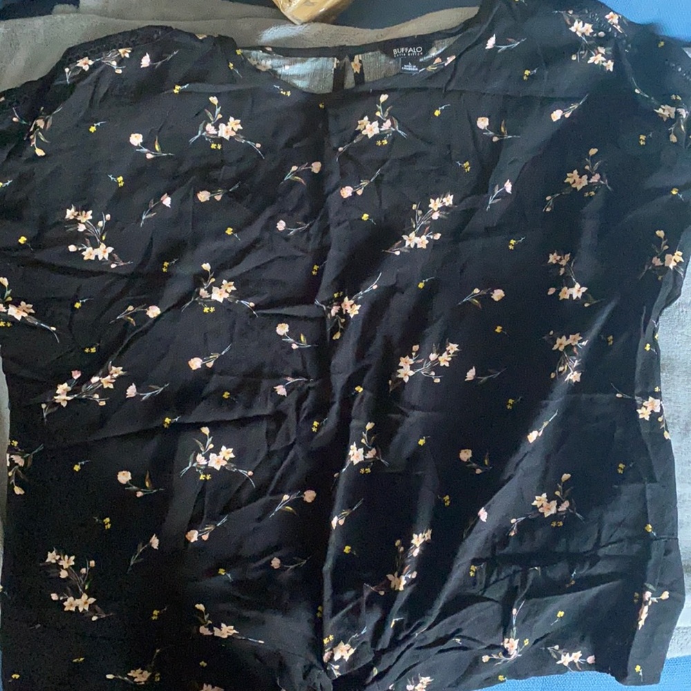 Women’s T-shirt